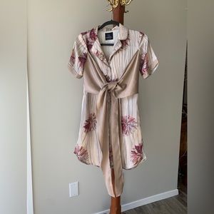 Size 2 Plains & Prints Floral Dress